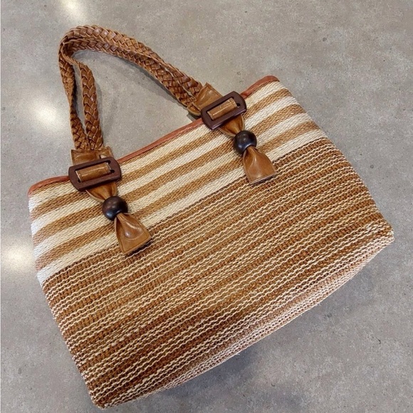 Sezane style woven tote - Picture 6 of 12